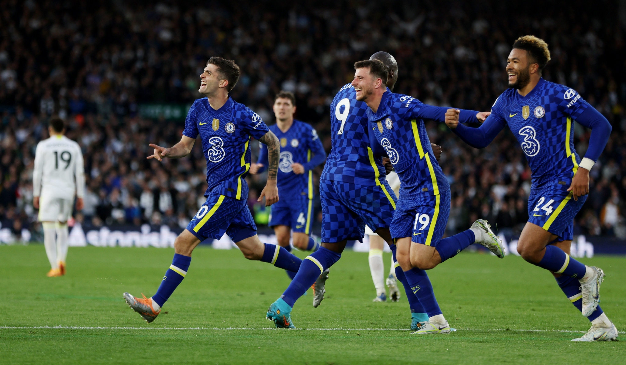 中场硬度明 中场硬度明