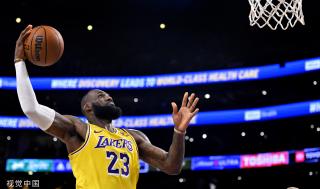 的带领下展 的带领下展